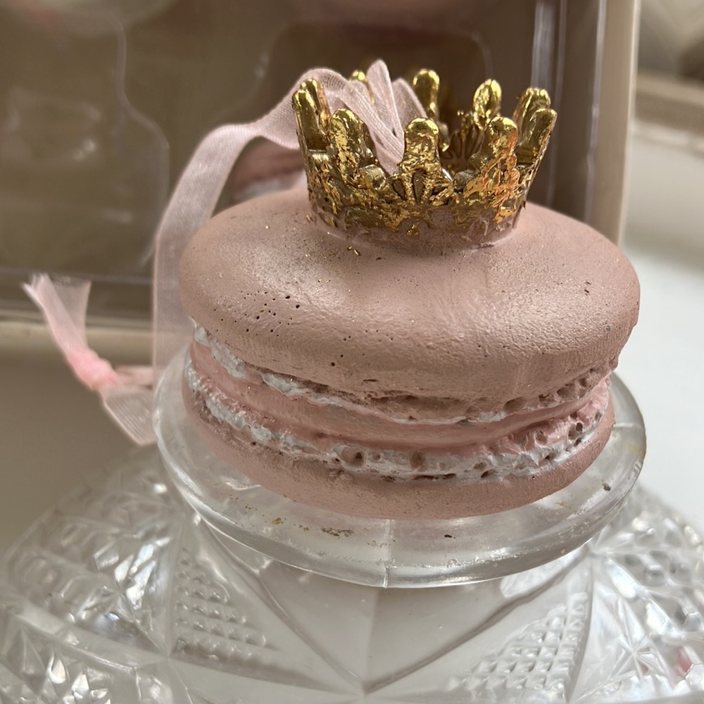 BUNDLE Valentines Day SET/6 Macaron Ornaments & Lite Up Hot Cocoa Mug RACHEL ZOE - Picture 6 of 8